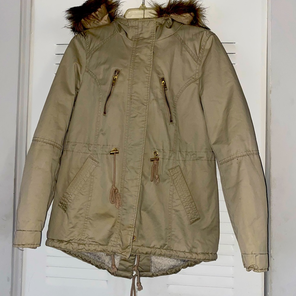 H&M Zip Up Hooded Sherpa Lined Coat Removable Fur Around Hood